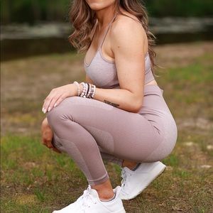 WOMENS Squat-proof Seamless Compression Fit Set